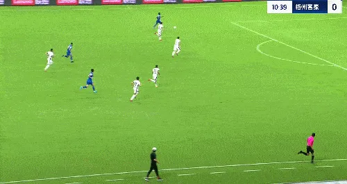 星空集团-阿苏埃打门被挡，随后自己补射破门，申花1-0梅州